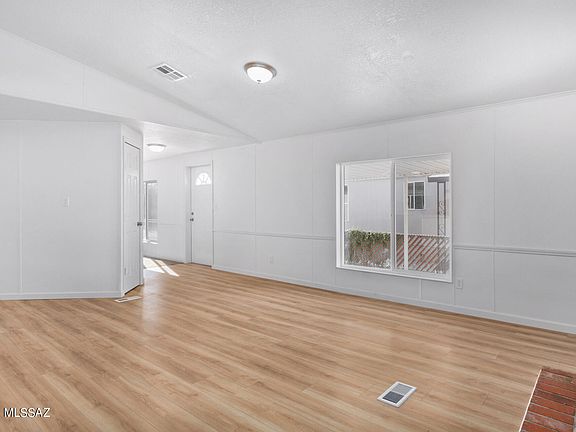 5th image of 2858 W Palm Vista St