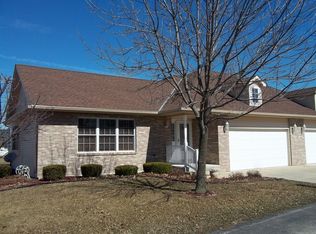 70 Oregon Trl, Diamond, IL 60416