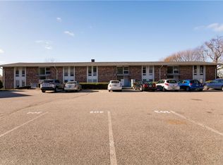 349 Main Rd APT 201, Tiverton, RI 02878