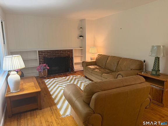 3rd image of 26 Buck Hill Road