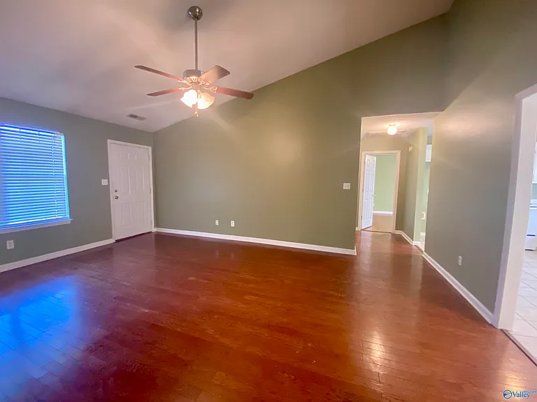 242 Comet Dr — Photo 8