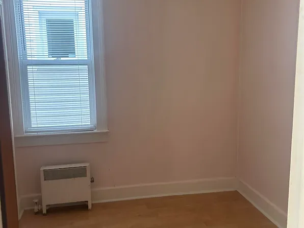 18 West 16th Street image 3 of 10