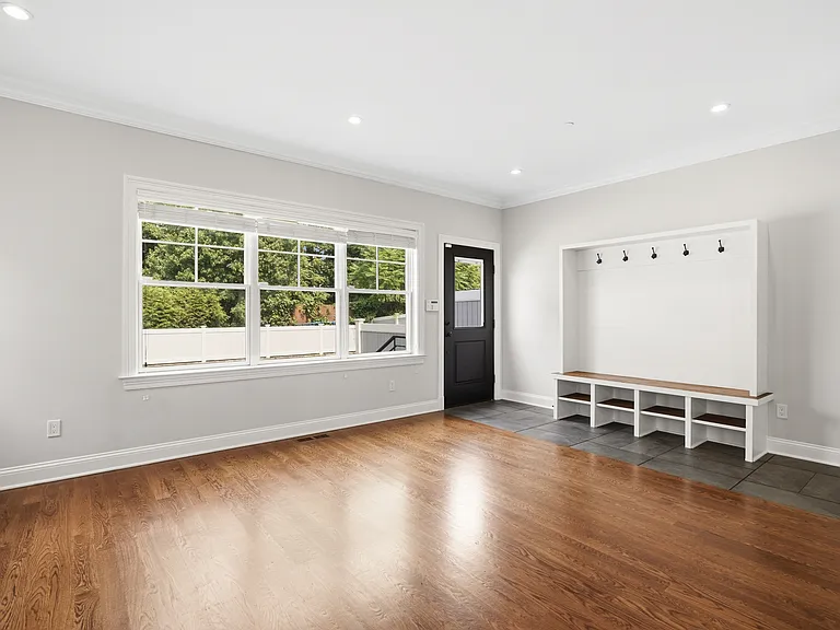 124 Maple Ave #B — Photo 20