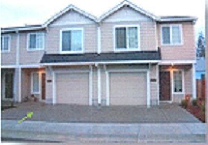 Townhouse in small development