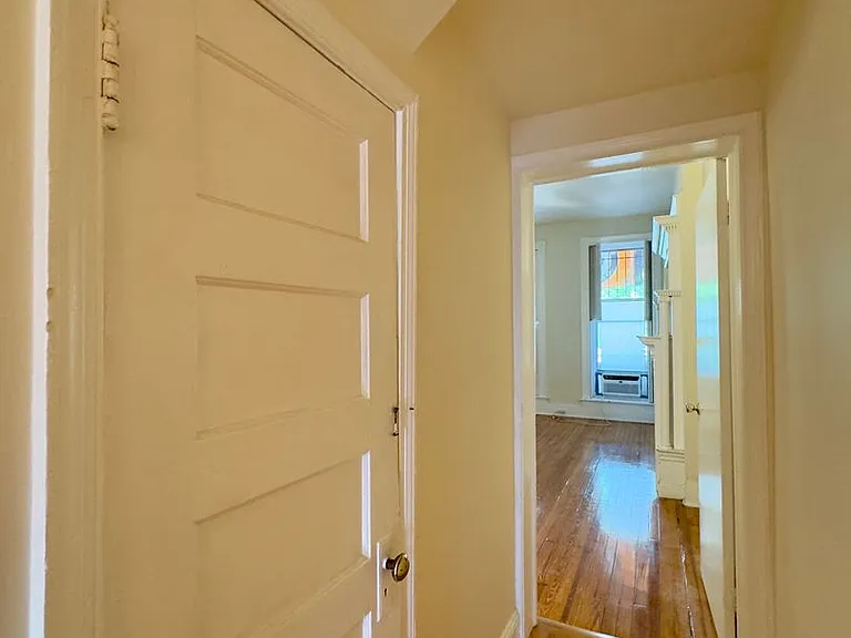 Charming Apartment Units in Charles Village, Baltimore, MD! — Photo 20