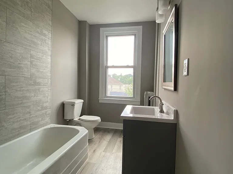 706 Northampton St — Photo 10
