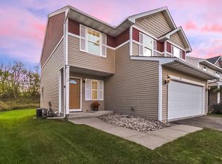 527 Summit Ln, Dundas, MN 55019