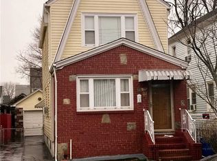 8976 213th St, Queens Village, NY 11427