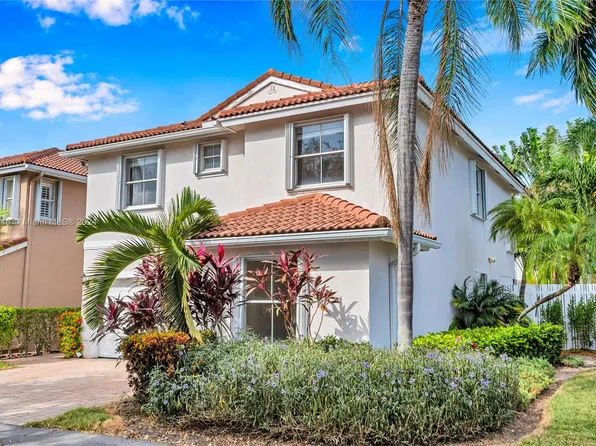 1105 Oysterwood St, Hollywood, FL 33019