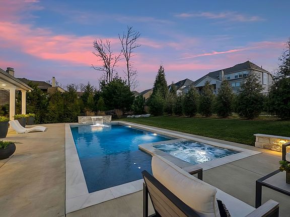 5th image of 4205 Buckeye Ln
