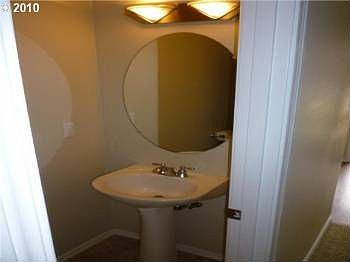 2nd image of 3412 SE Pinewood Ave