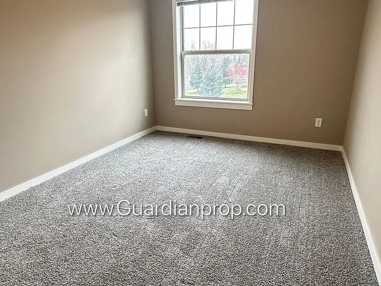 9927 Vera Cruz Ln N — Photo 22