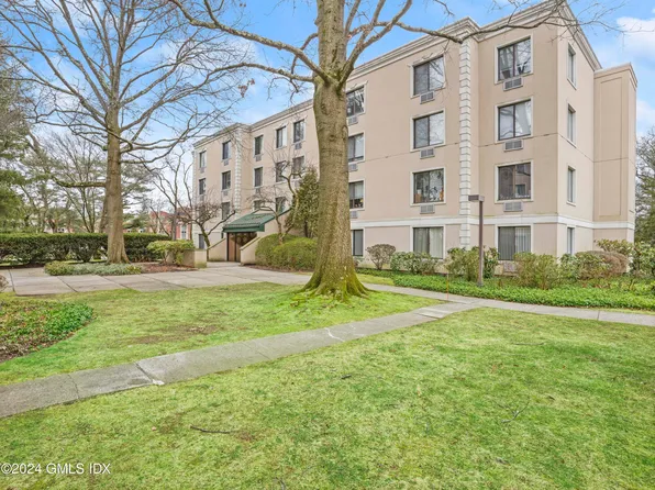 1525 E Putnam Ave APT 407, Greenwich, CT 06870