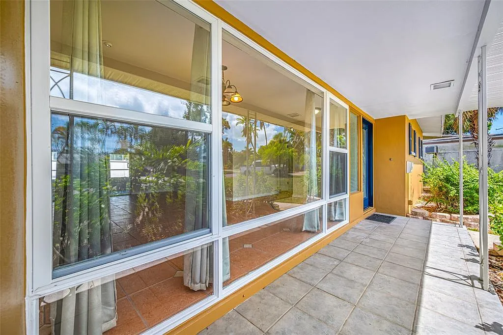 2 bed, 2.0 bath, 1212 sqft, $3,200 — Photo 4