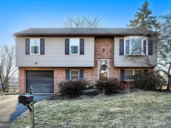 101 N Fisher St, Jonestown, PA 17038