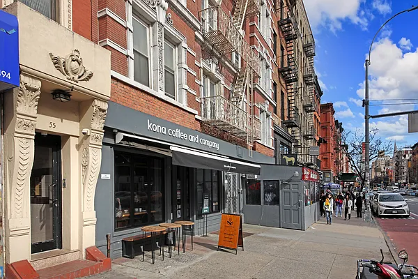 Rented by Voro New York | media 13