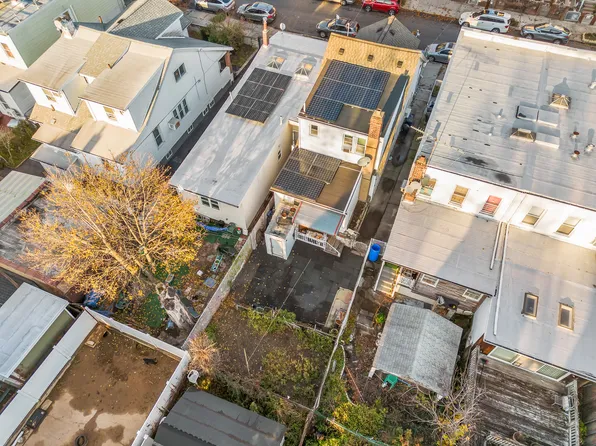 1048 East 94th Street image 20 of 23