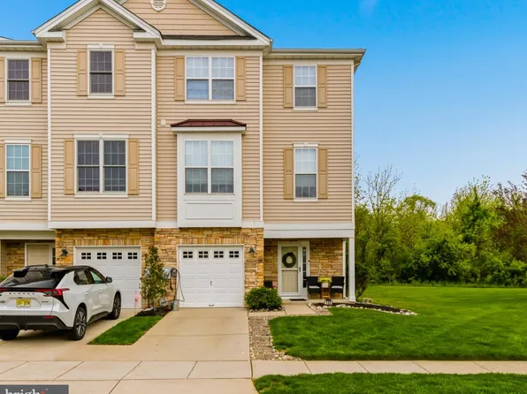 155 Acorn Dr, Mount Royal, NJ 08061