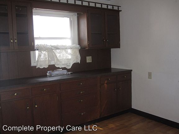 5th image of 416 S Brittain Ave