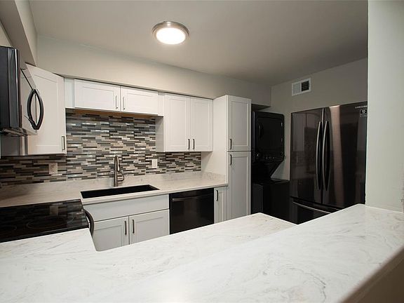 5th image of 5315 Fleetwood Oaks Ave APT 161