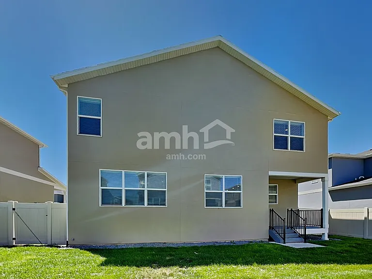 2401 E Wild Horse Way — Photo 23