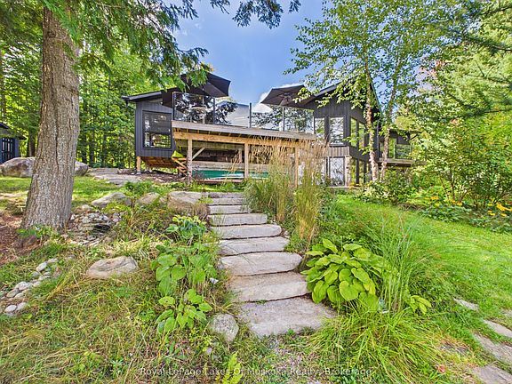 3rd image of 31 Feldspar Rd