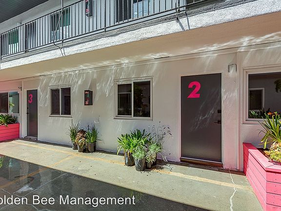 2nd image of 2223 Myrtle Ave #1