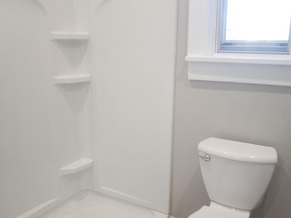 5th image of 511 N Jefferson Ave