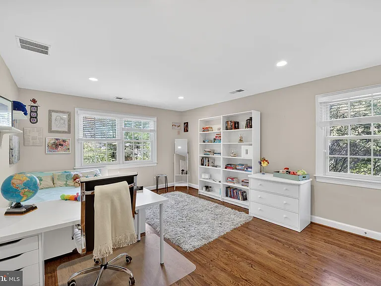 5115 Cape Cod Ct — Photo 36