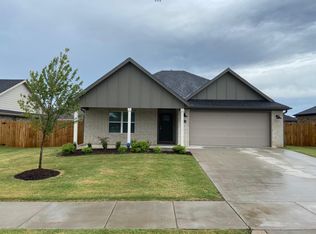 1023 Madden St, Springdale, AR 72762