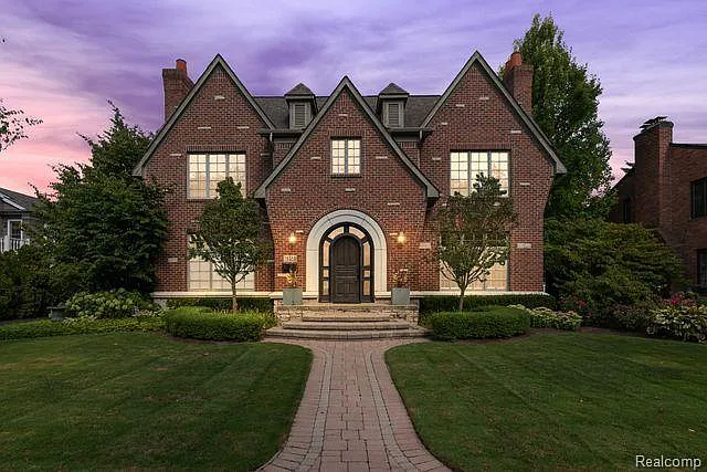 321 Aspen Rd