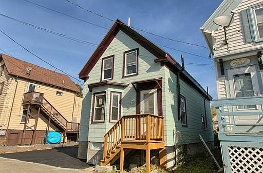 2nd image of 16 Lowell Street Ct