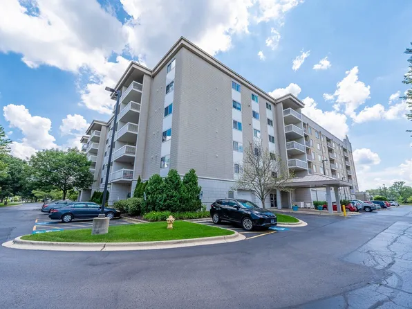 2020 Saint Regis Dr APT 501, Lombard, IL 60148