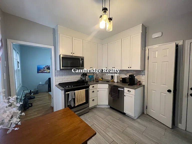 5 Marcella St #1 — Photo 3