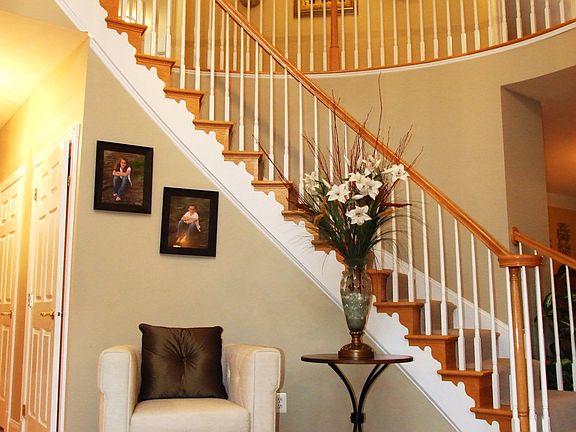 4th image of 10205 Cross Haven Ct