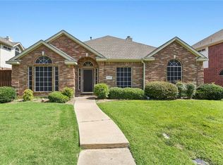 445 Misty Ln, Lewisville, TX 75067