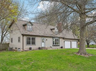 6705 Prairie View Dr, Sun Prairie, WI 53590