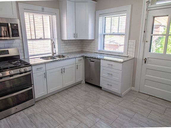 4th image of 7745 Delmar Blvd Floor 2