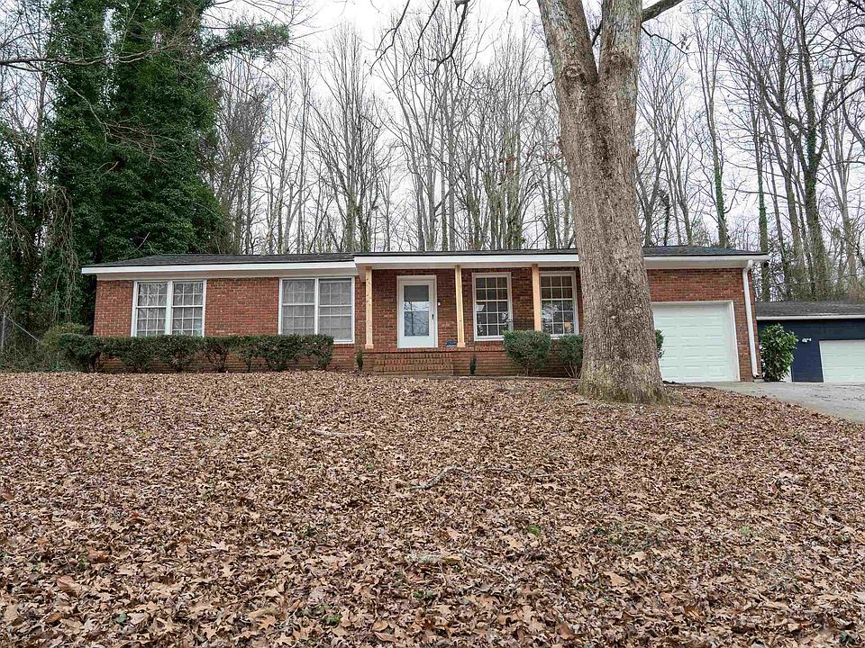 1st image of 245 West Dr