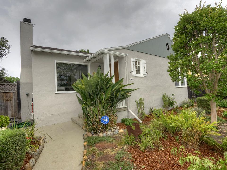 1st image of 819 10th Ave