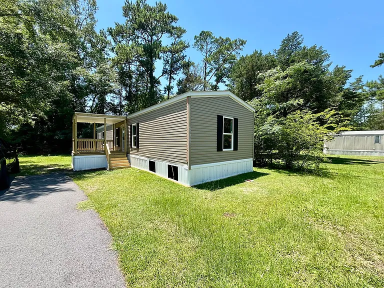 226 Old Airport Rd — Photo 27