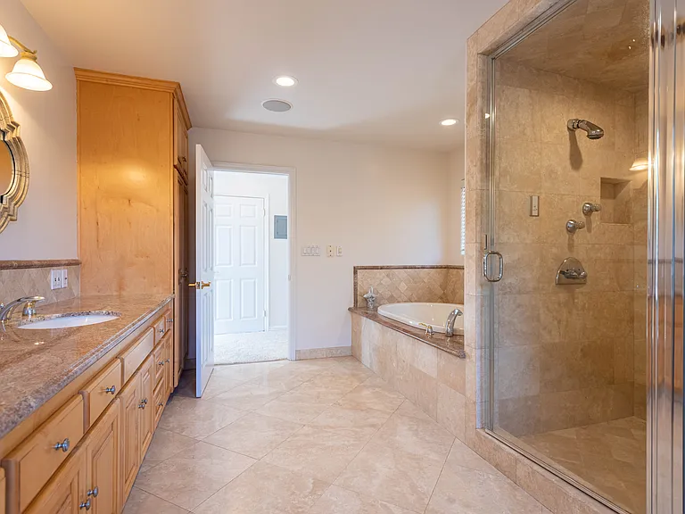 4539 Mammoth Ave — Photo 20