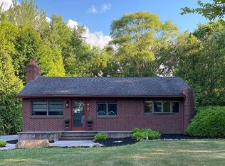 976 Deetta Ave, Troy, MI 48085