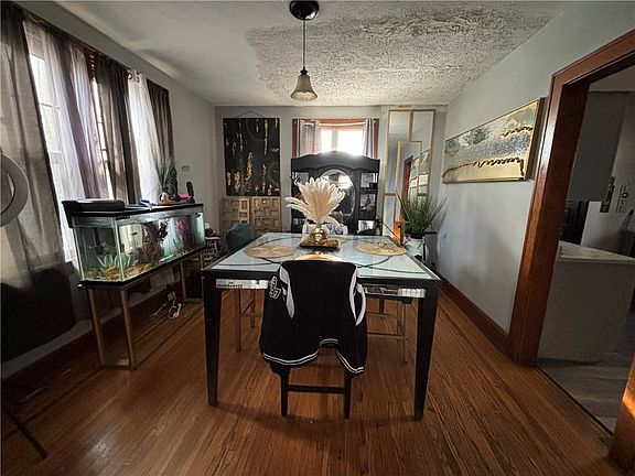 4th image of 5015 Casa Loma Blvd