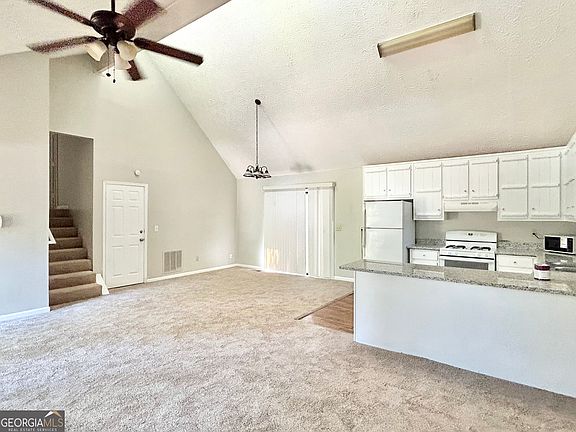 5th image of 5955 Sutton Pl