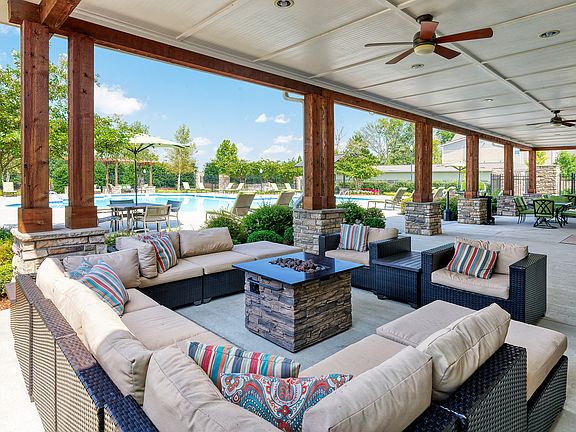 Fire pit with social area