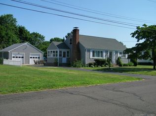 10 Reiman Dr, Cromwell, CT 06416