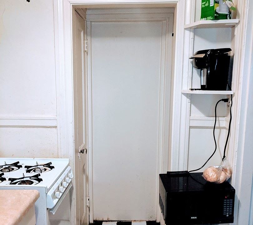 1st image of 4309 Grove Ave APT 05