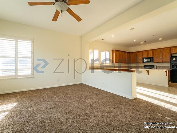 3rd image of 100 Canterbury Ct