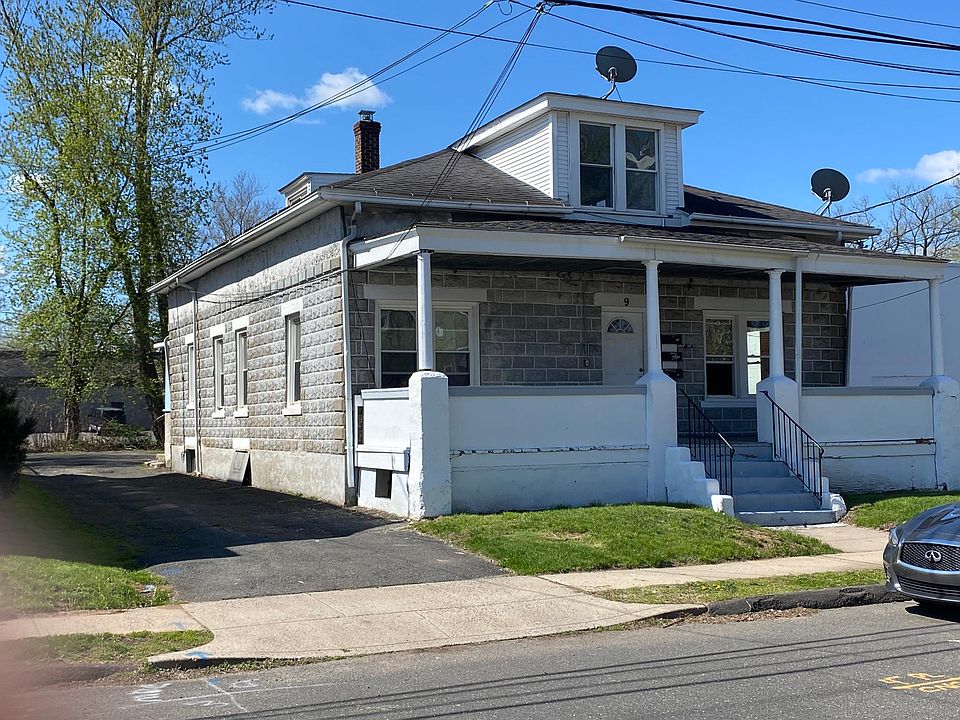 1st image of 9 Cherry St APT 1B